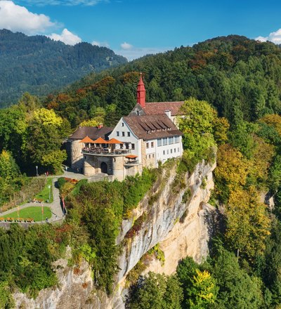 G-berg_panormana-10-cut__Burgrest-Gebhardsberg.jpg